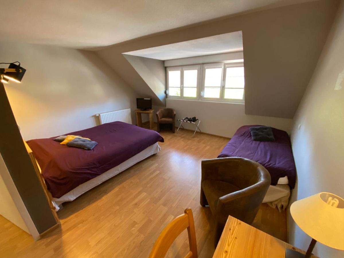 Logis Hotel Restaurant Barrey Orchamps-Vennes Экстерьер фото